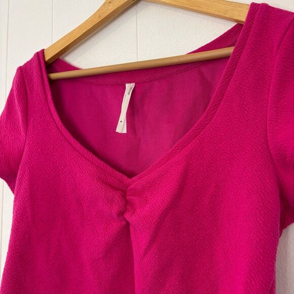 Anthropologie Scoop Neck Baby Tee Crop Top Short Sleeve Hot Pink Medium Feminine - Picture 9 of 12
